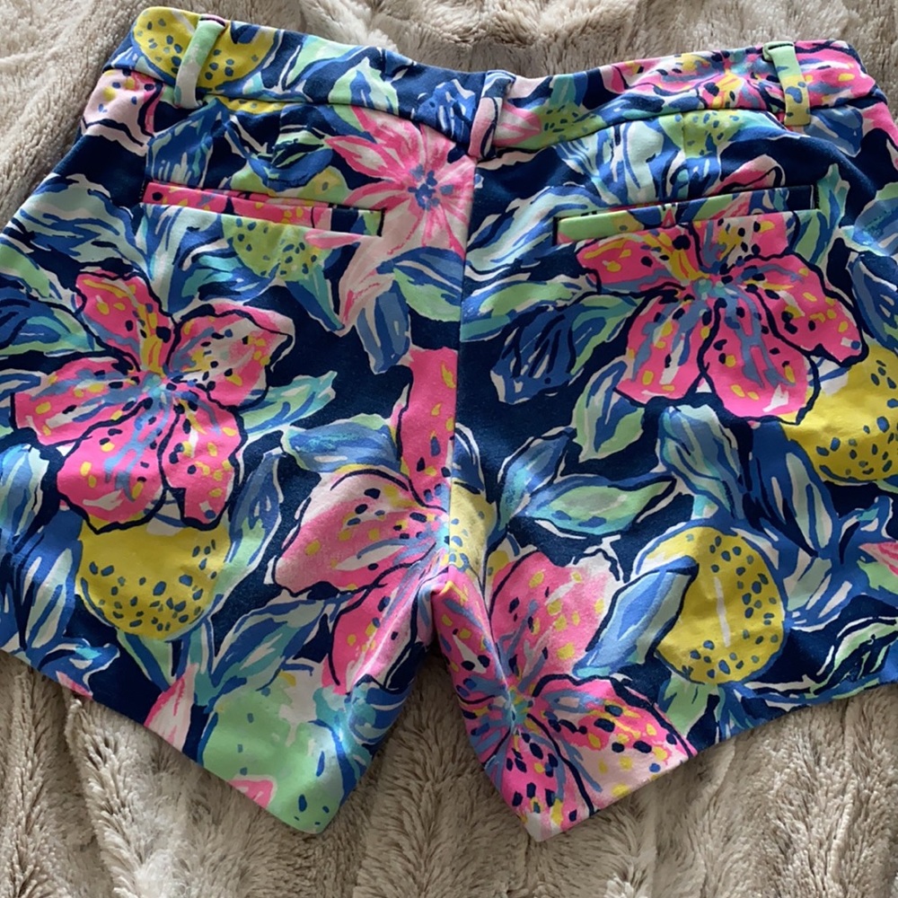Lilly Pulitzer shorts - Picture 5 of 6